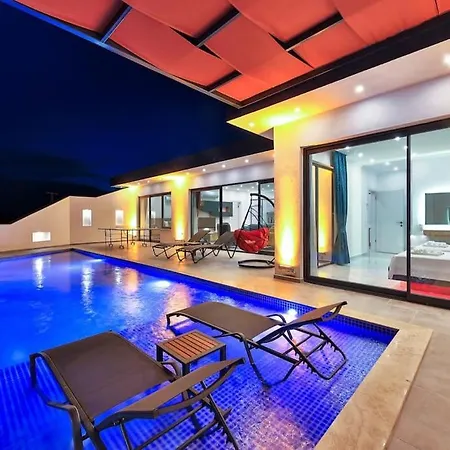 Villa Lighthouse Jakuzili Tatil Villasi *